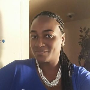 Meet your Posher, Shawana